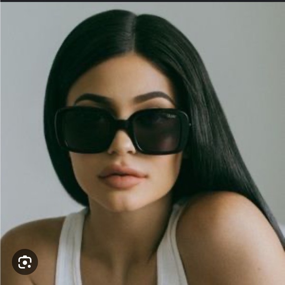 Quay Australia Accessories - 😎 Quay Australia "20's" Quay x
Kylie Collab Shades😎